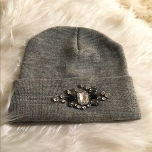 ✖️Gray bedazzled beanie (designer unknown)